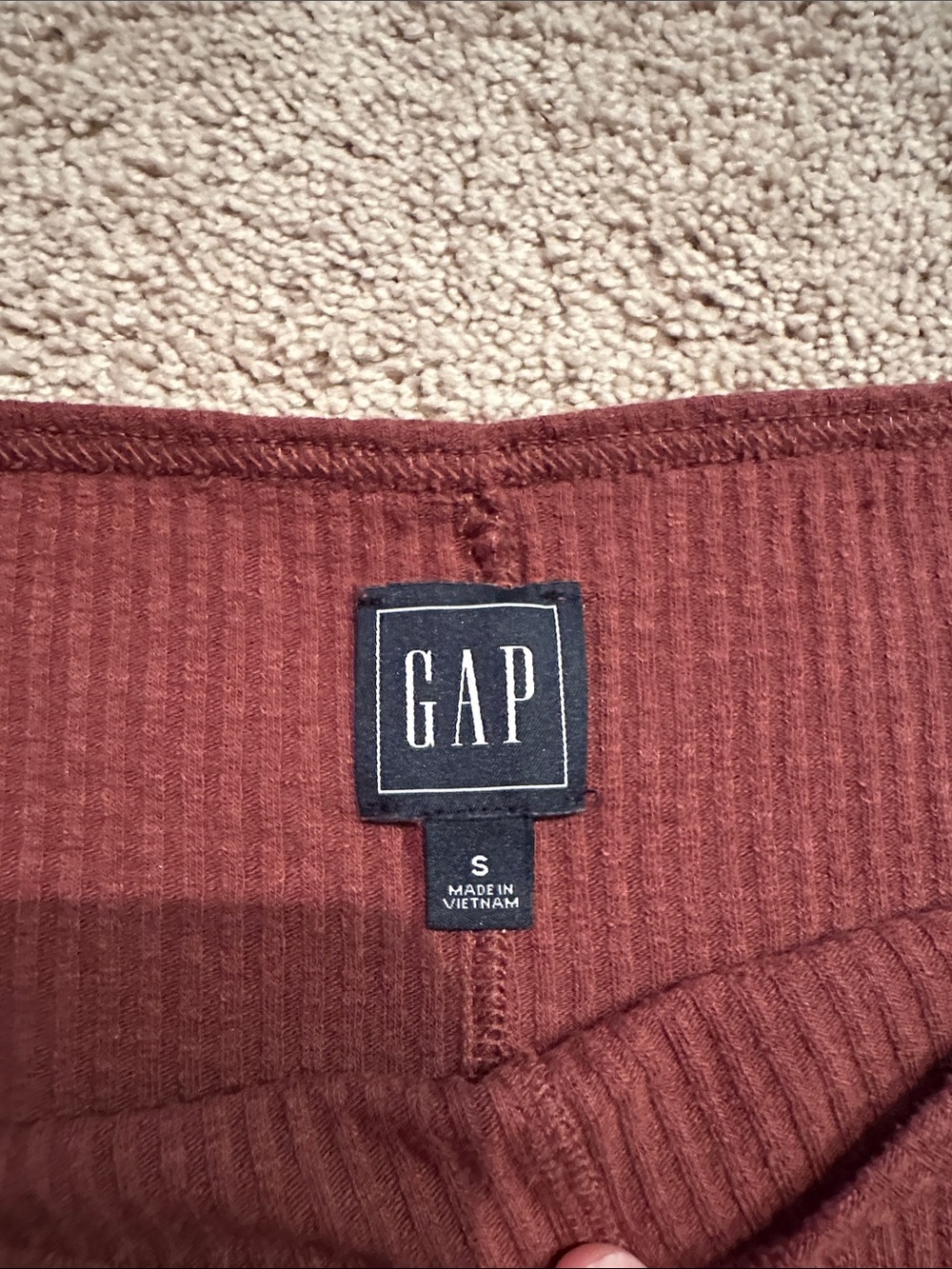 GAP Ribbed Long Sleeve Top - Picture 2 of 2